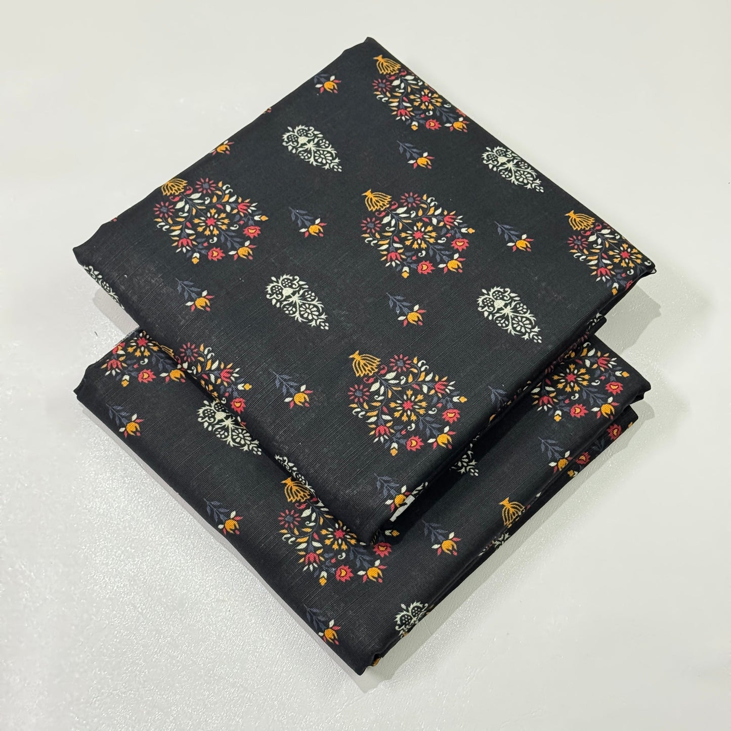 2 Pc Khaddar All Over Print Suit