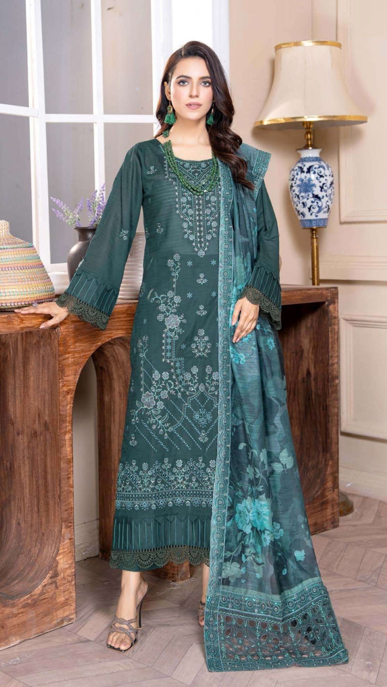 3 Piece Doria Lawn Embroidered Suit