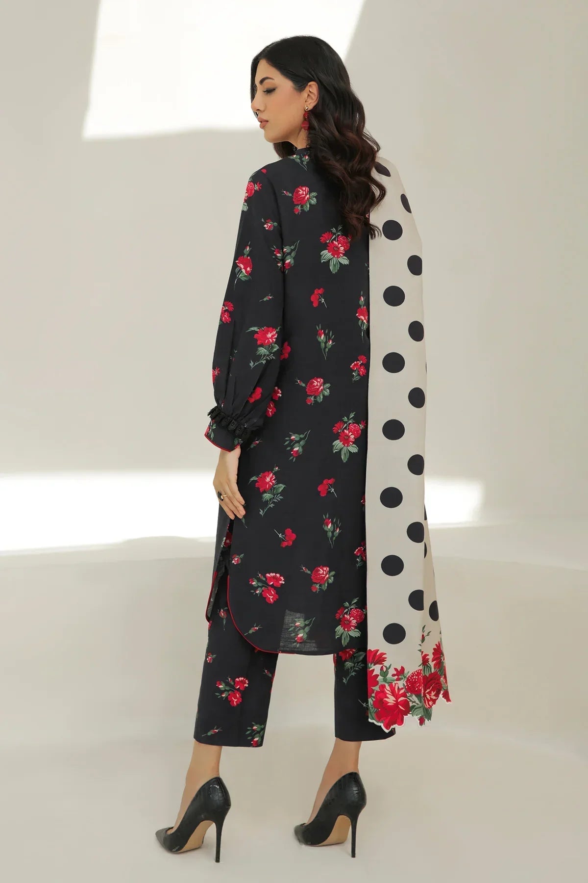 3Pc Digital Lawn Suit With ( Digital Printed Voile Dupatta )- BQ 1240