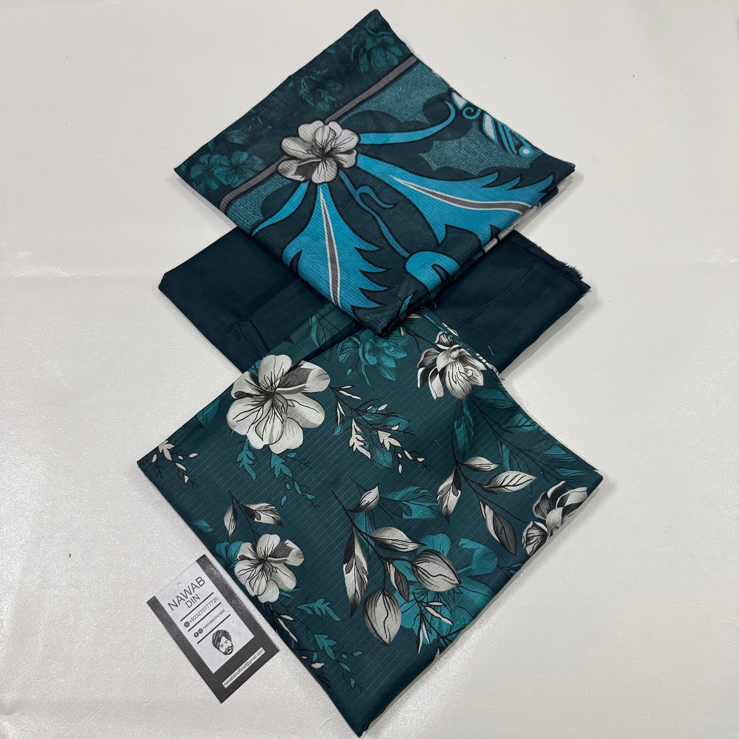 3 Pc Doria Linen Printed Unstitched Suit